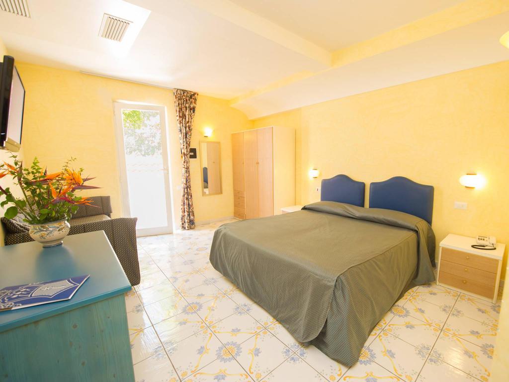 Hotel L'Approdo Casamicciola Terme Dış mekan fotoğraf