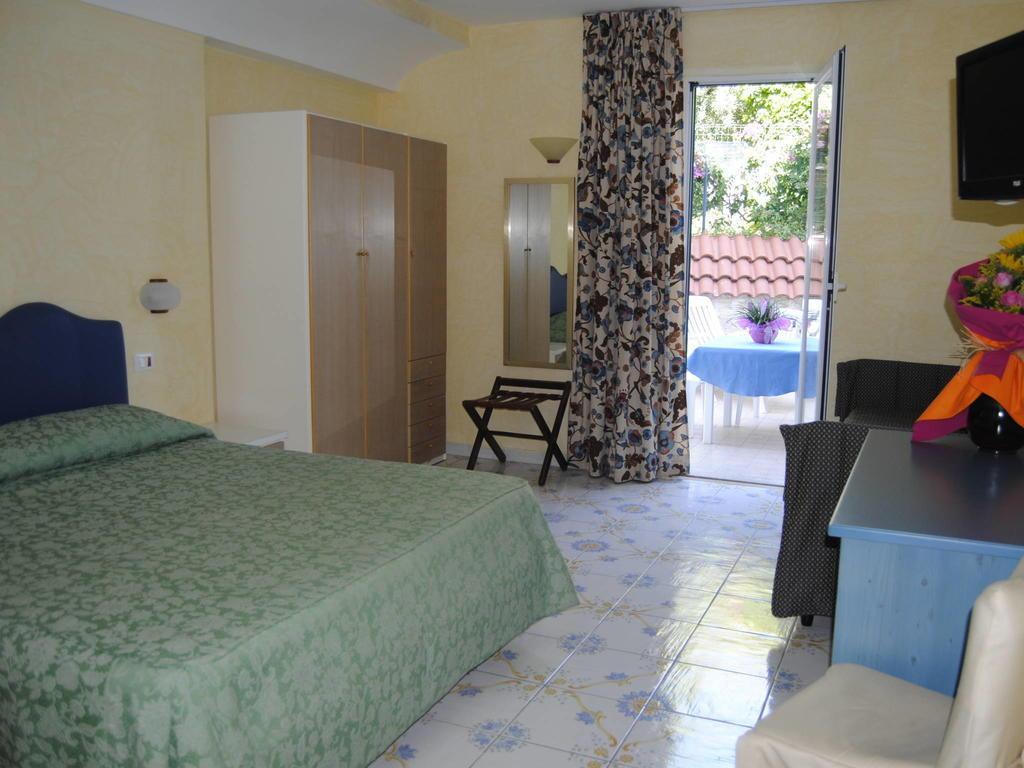 Hotel L'Approdo Casamicciola Terme Dış mekan fotoğraf